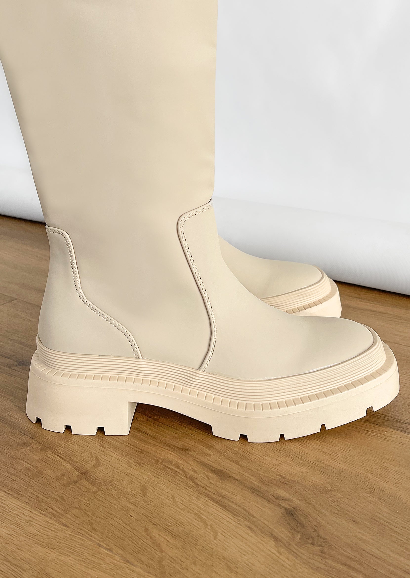 Elegant rain boots with chunky soles for a trendy look