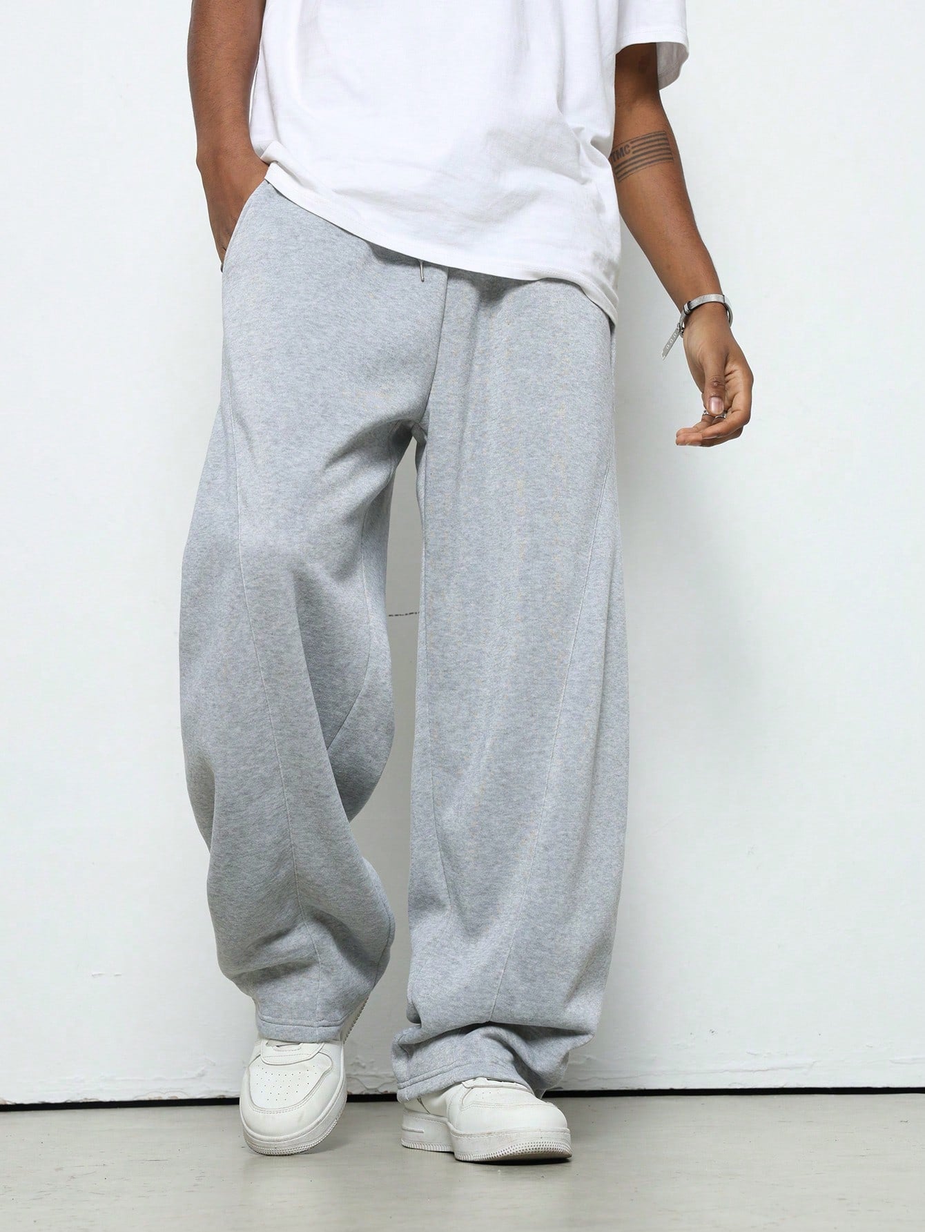 loose casual jogging pants