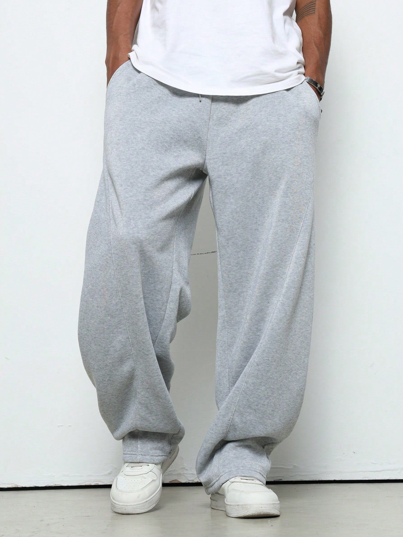 loose casual jogging pants
