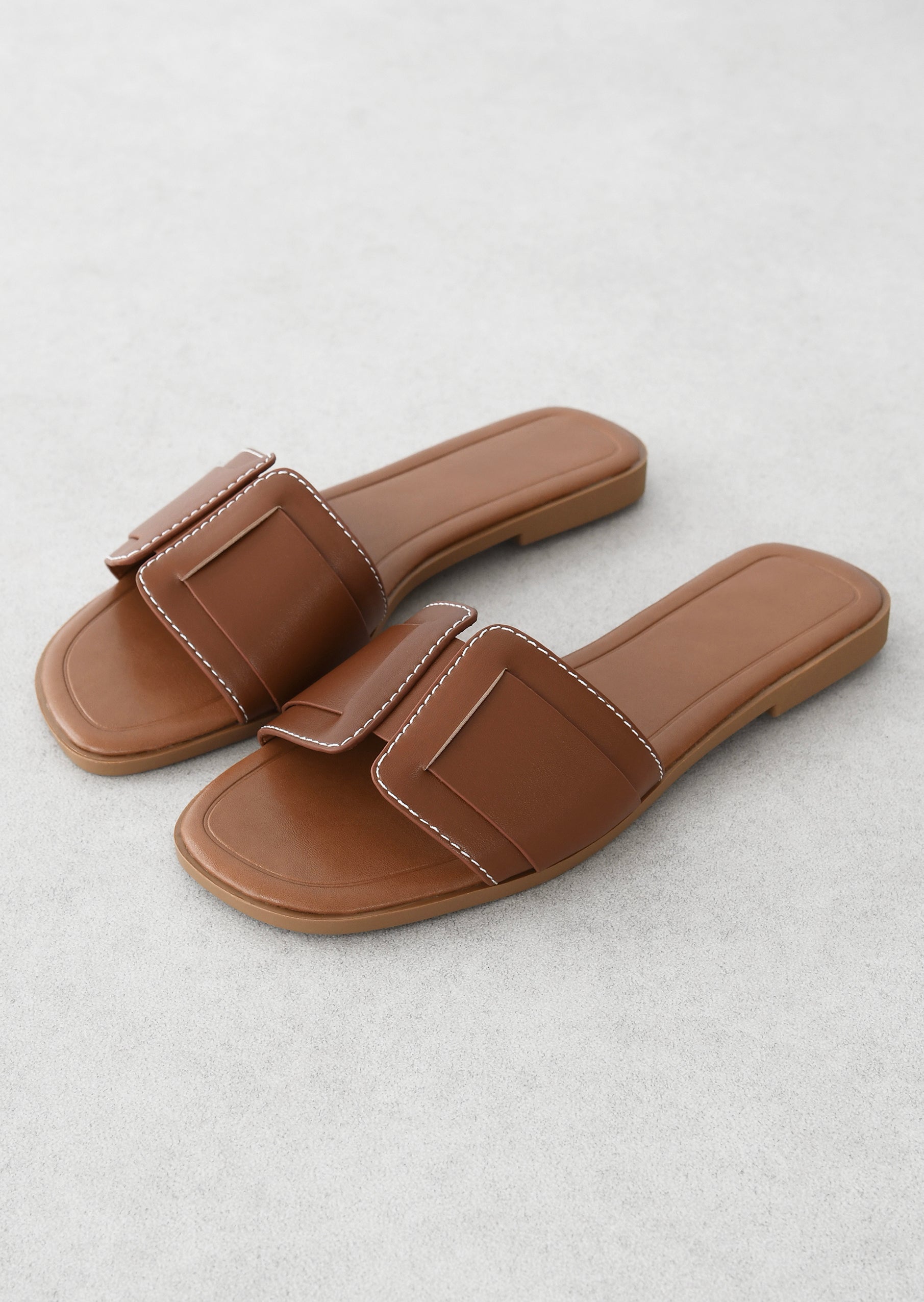 Elegant and comfortable sandals for summer