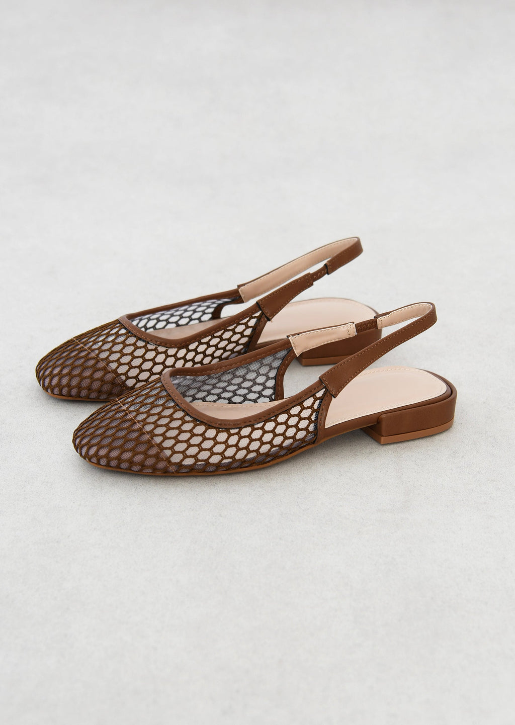 Elegant ballerinas made of lightweight tulle